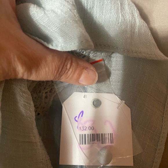 Chic Lace Trim Women's Blouse in Light Blue - Picture 3 of 5